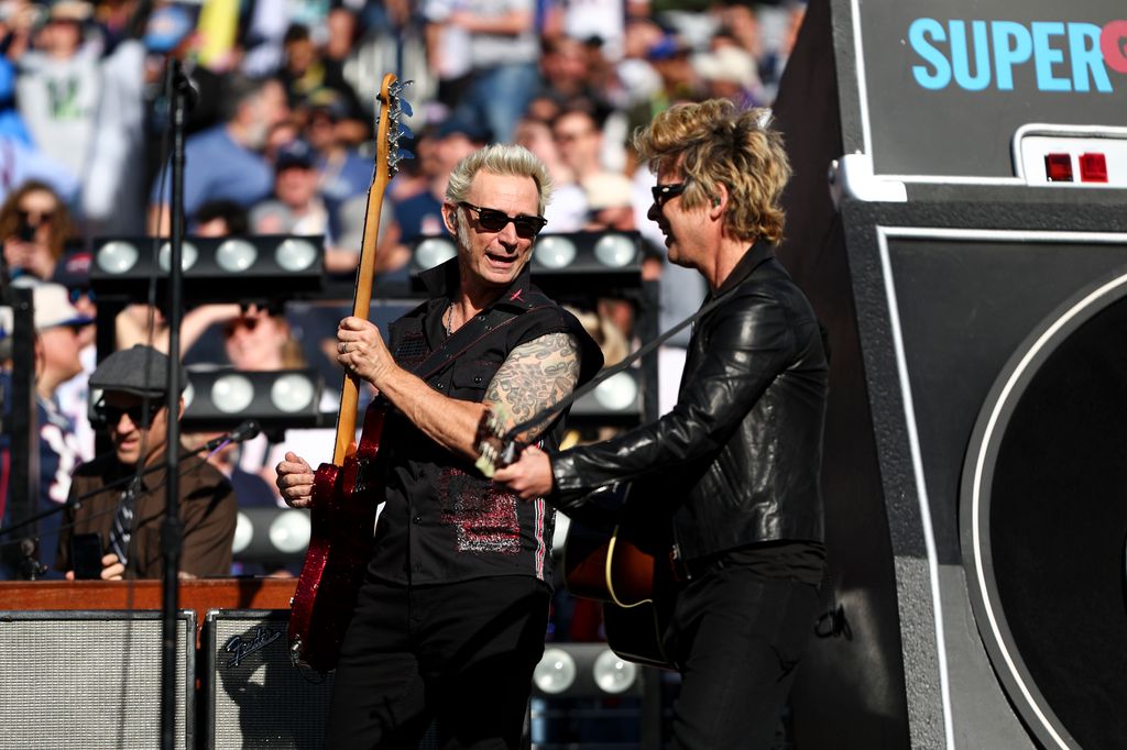 Mike Dirnt et Billie Joe Armstrong de Green Day se produiront au Super Bowl 