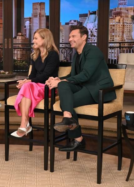 Kelly Ripa and Ryan Seacrest on Live! With Kelly and Ryan