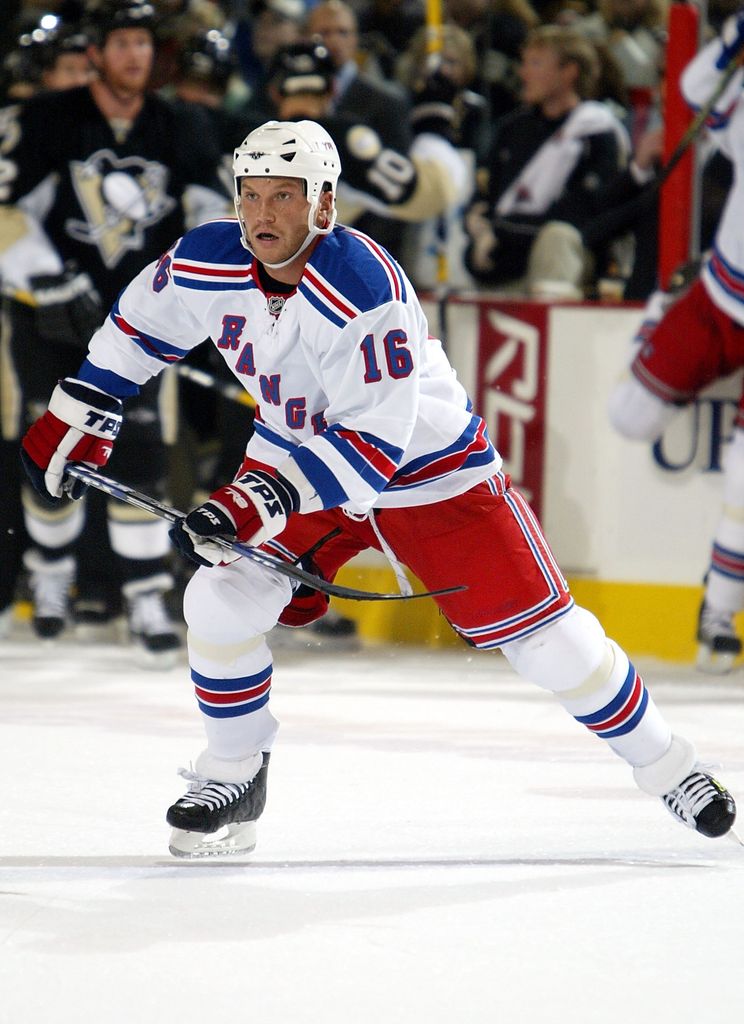 Sean Avery #16 of the New York Rangers skates against the Pittsburgh Penguins during their NHL game at Mellon Arena November 17, 2007 in Pittsburgh, Pennsylvania