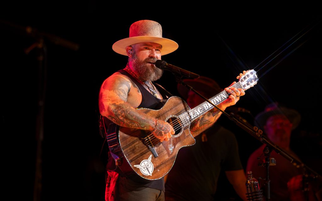 zac brown band singer zac brown performing on stage