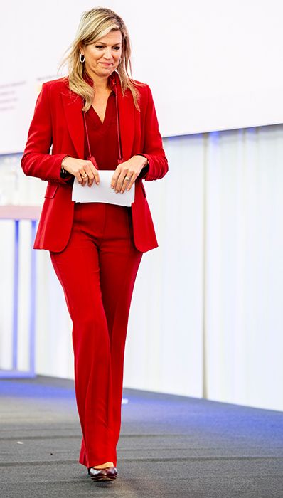 maxima red suit