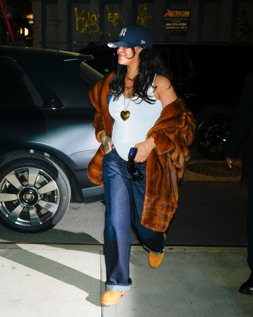 Rihanna and Other Celebrities Can't Stop Wearing Early 2000s Fashion