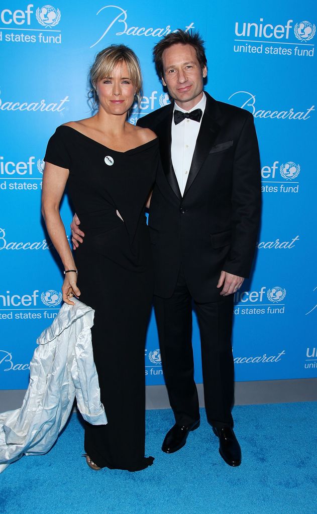 Actors Tea Leoni (L) and David Duchovny attends the 2009 UNICEF Snowflake Ball at Cipriani 42nd Street on December 2, 2009 