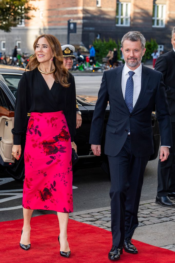 Ratu Mary dan Raja Frederik di Gala Dinner pada hari Kamis