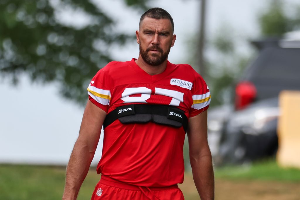 Kansas City Chiefs tight end Travis Kelce (87) walks to the field during training camp on July 30, 2025 at Missouri Western State University in St. Joseph, MO