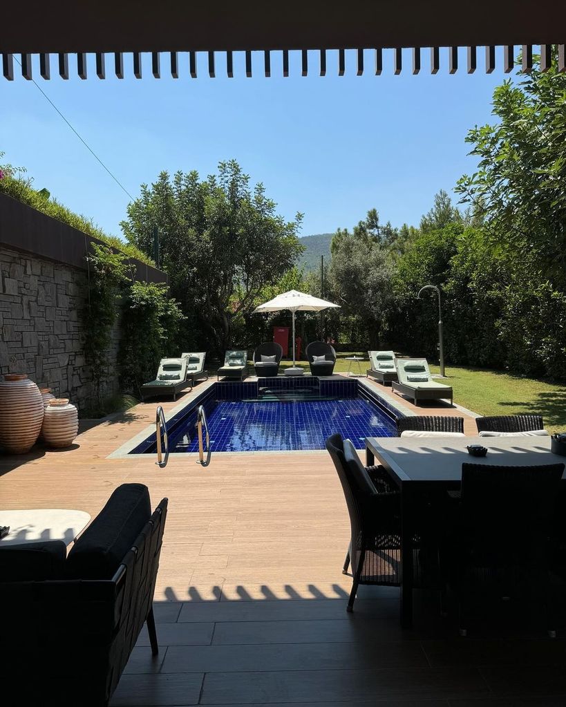 Picture by Sharon Stone of a pool and courtyard, taken from her hotel bedroom