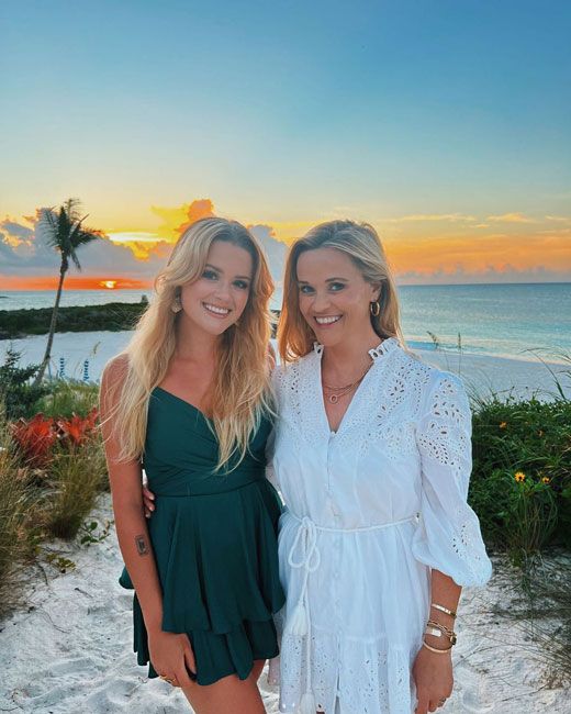 reese witherspoon lookalike daughter ava