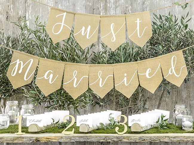 Just Married hessian banner