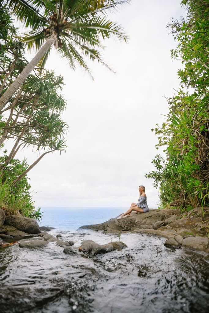 Crystal Hefner enjoys the view in Hawaii