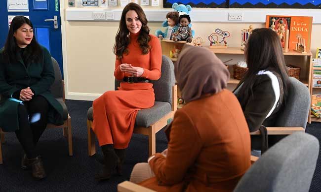 Princess of Wales speaks to parents at Foxcubs nursery
