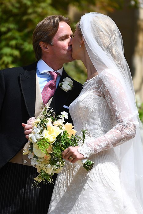 royal wedding kiss
