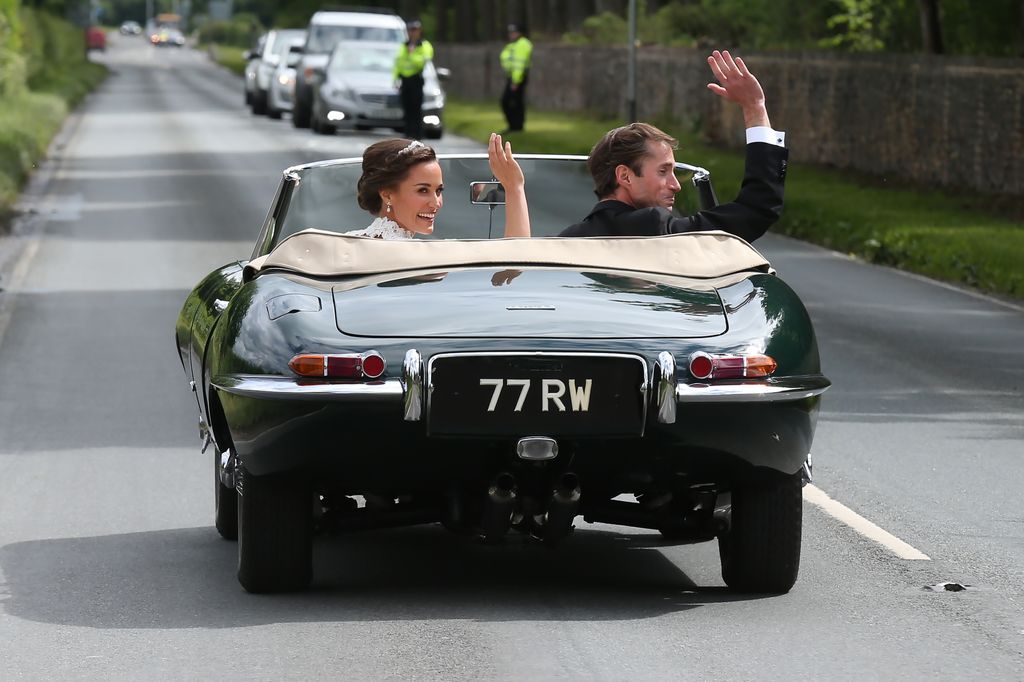 Pippa Middleton and James Matthews leaving their wedding in a car