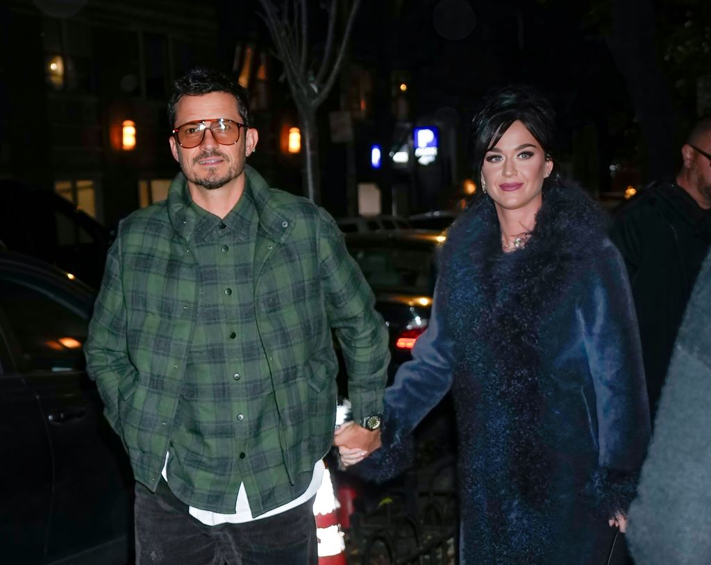 orlando bloom katy perry holding hands