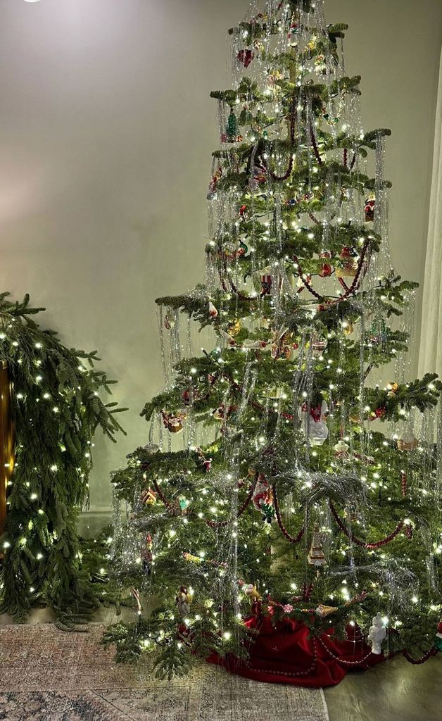 Kylie's introduced her more humble Christmas tree