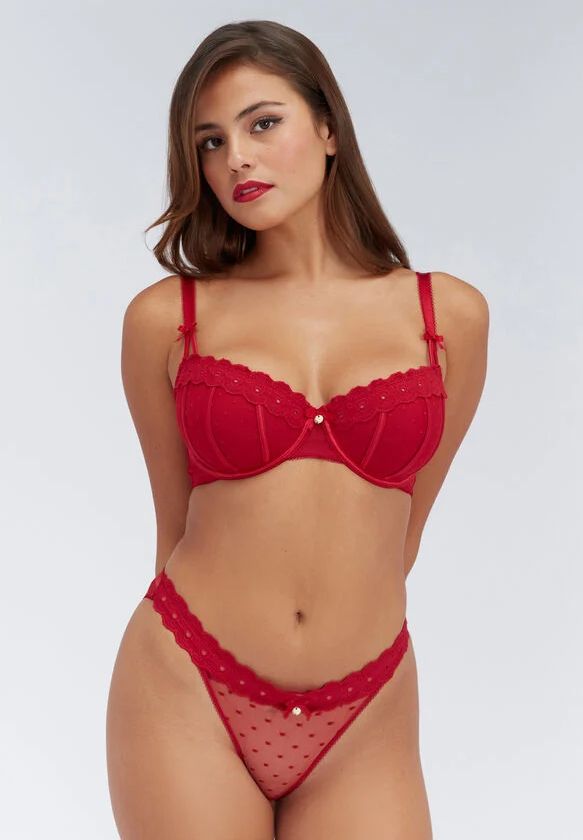 Boux Avenue lingerie rouge