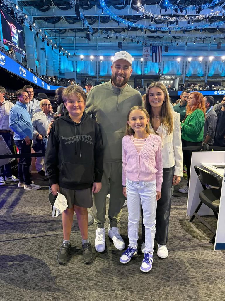 Kai et Travis se sont rencontrés lors de l'événement de golf