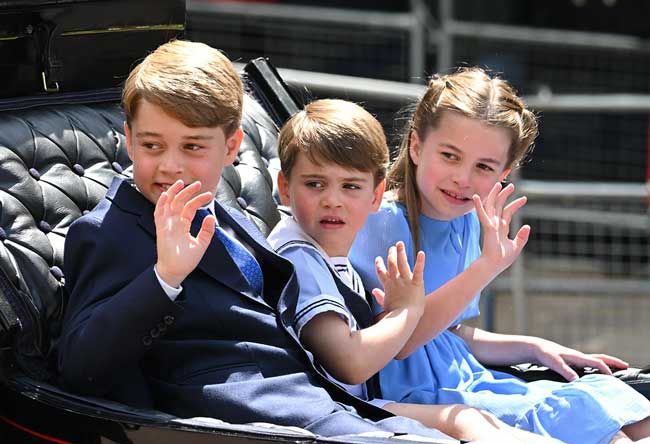 George, Charlotte and Louis ride in carriage at Trooping the Colour