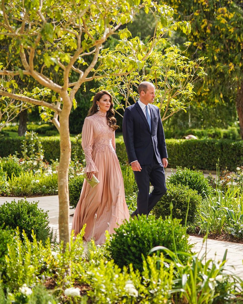 William and Kate arriving at Jordan royal wedding