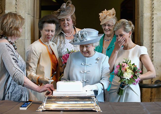 queen cuts cake sophie laughs