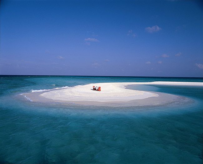 11 Maldives Banyan Tree island