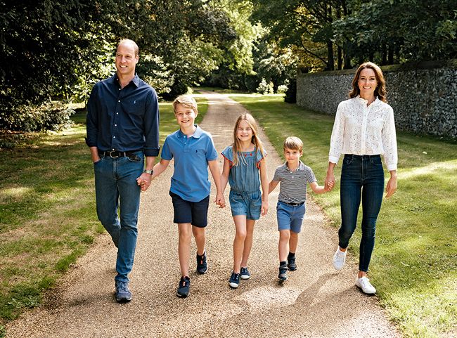 prince william and kate middleton holding hands with prince george princess charlotte and prince louis in norfolk