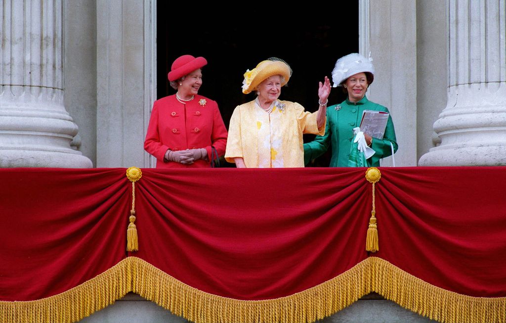 Read the full story to see photos Cecil Beaton took