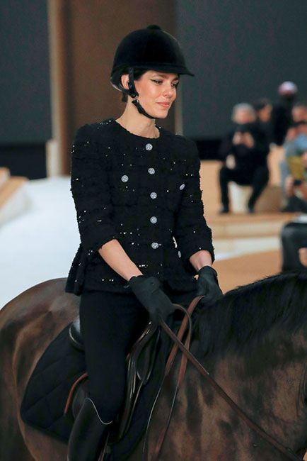charlotte rides horse chanel show