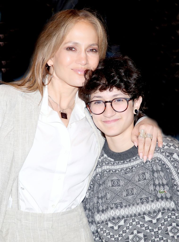 Jennifer held Emme tight in sweet photo