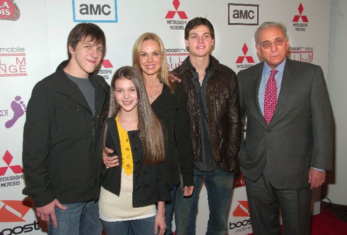 nicola peltz father nelson peltz and family in 2008