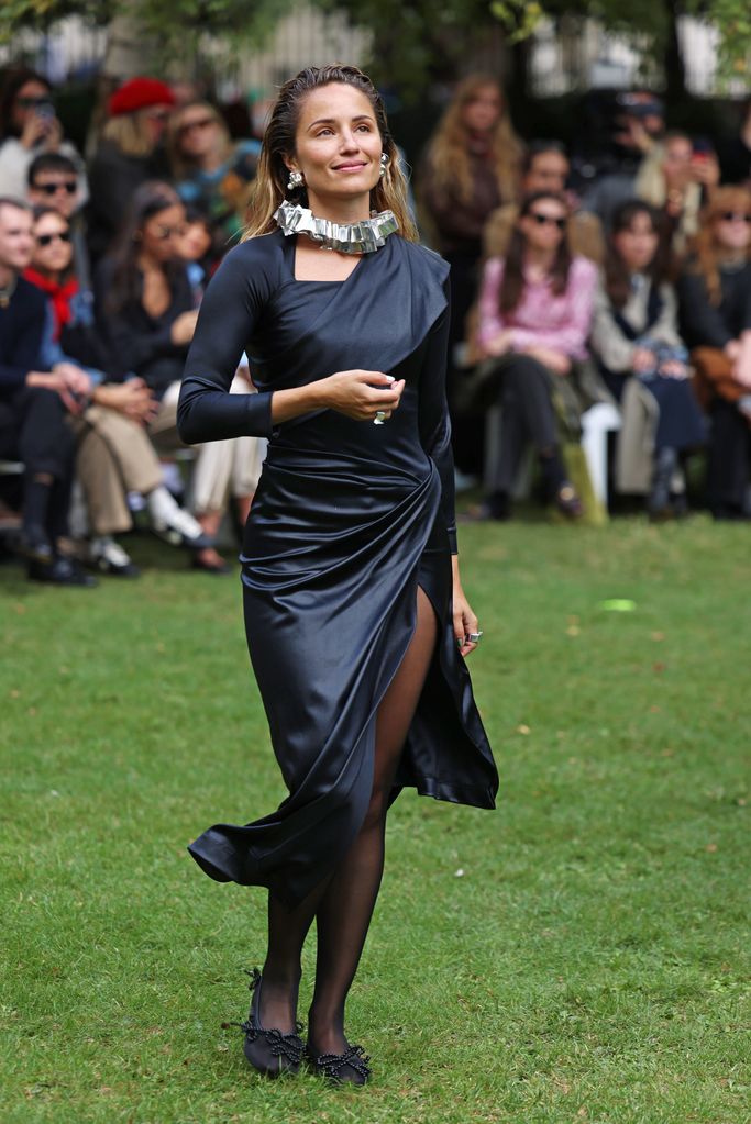 Dianna Agron performing during the Completedworks SS25 show during London Fashion Week 