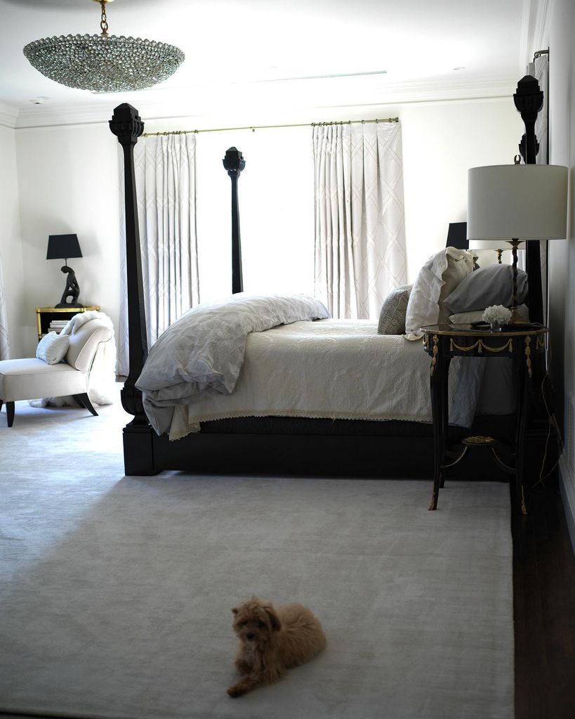 Catherine Zeta Jones and Michael Douglas' bedroom