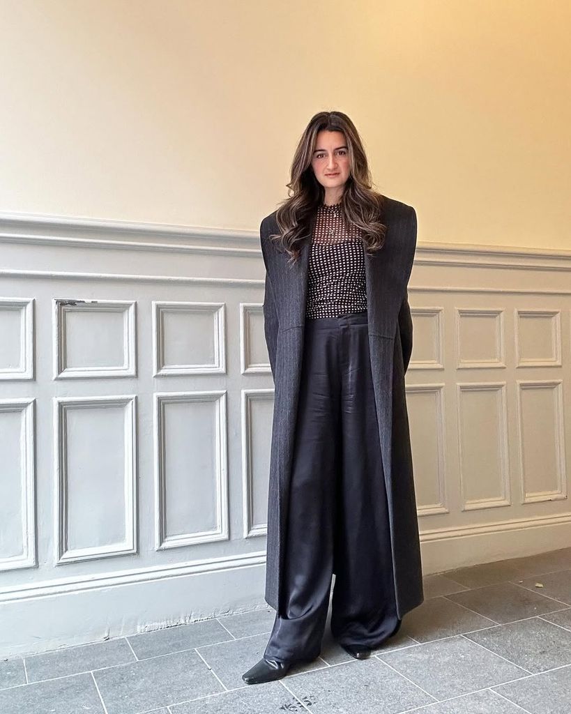 Persheng De Geer on longline coat