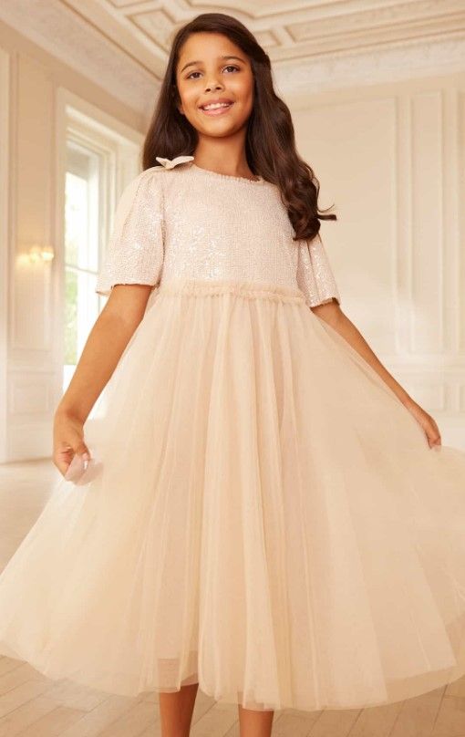 Girly et magnifiques, les robes tutu sont de merveilleux styles pour les petites filles comme Lilibet