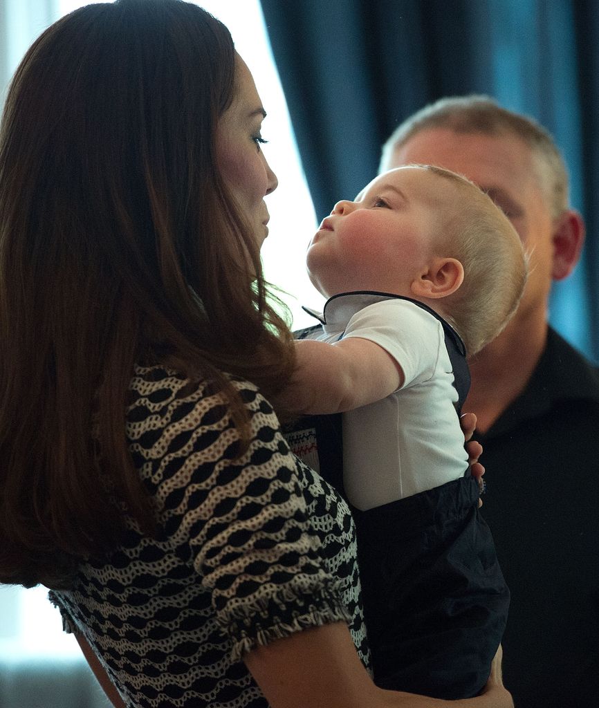 Kate Middleton coos at baby George in Wellington, NZ