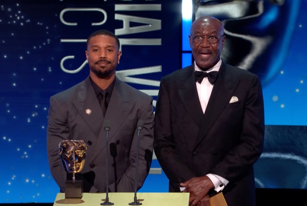 Comment Michael B. Jordan a réagi aux insultes racistes lors de la cérémonie des BAFTA – alors que le juge démissionne – exclusif 5 deux acteurs remettant un prix