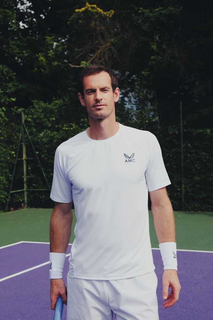 Andy Murray on tennis court