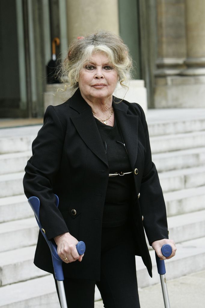 brigitte bardot crutches