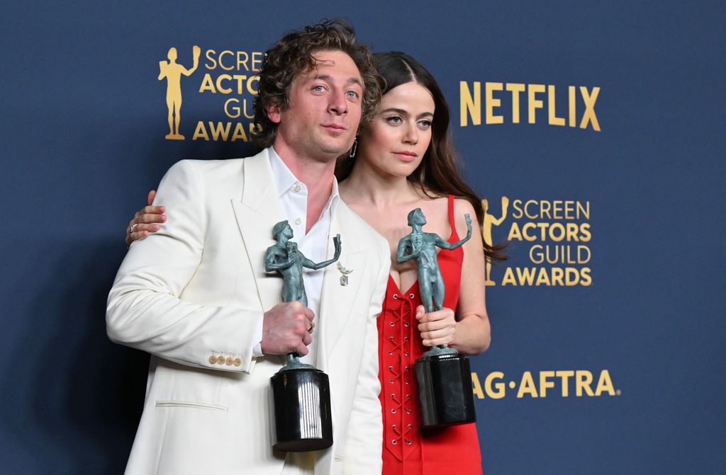 Jeremy Allen White and actress Molly Gordon poses with the awards for Outstanding Performance by a Male Actor in a Comedy Series and Outstanding Performance by an Ensemble in a Comedy Series for The Bear