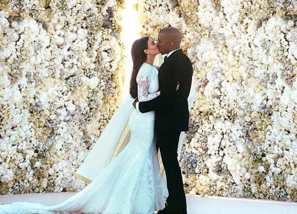 9 Kim Kardashian Kanye West royal wedding flower wall
