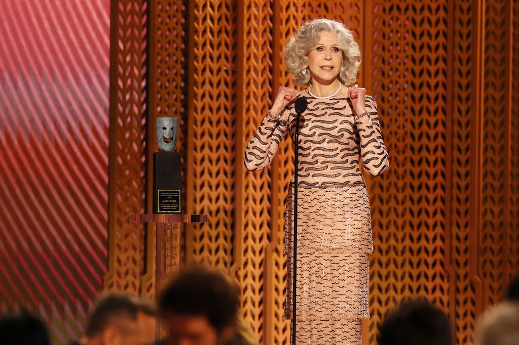 Jane Fonda given emotional standing ovation ahead of pointed SAG speech during Lifetime Achievement honor | HELLO!