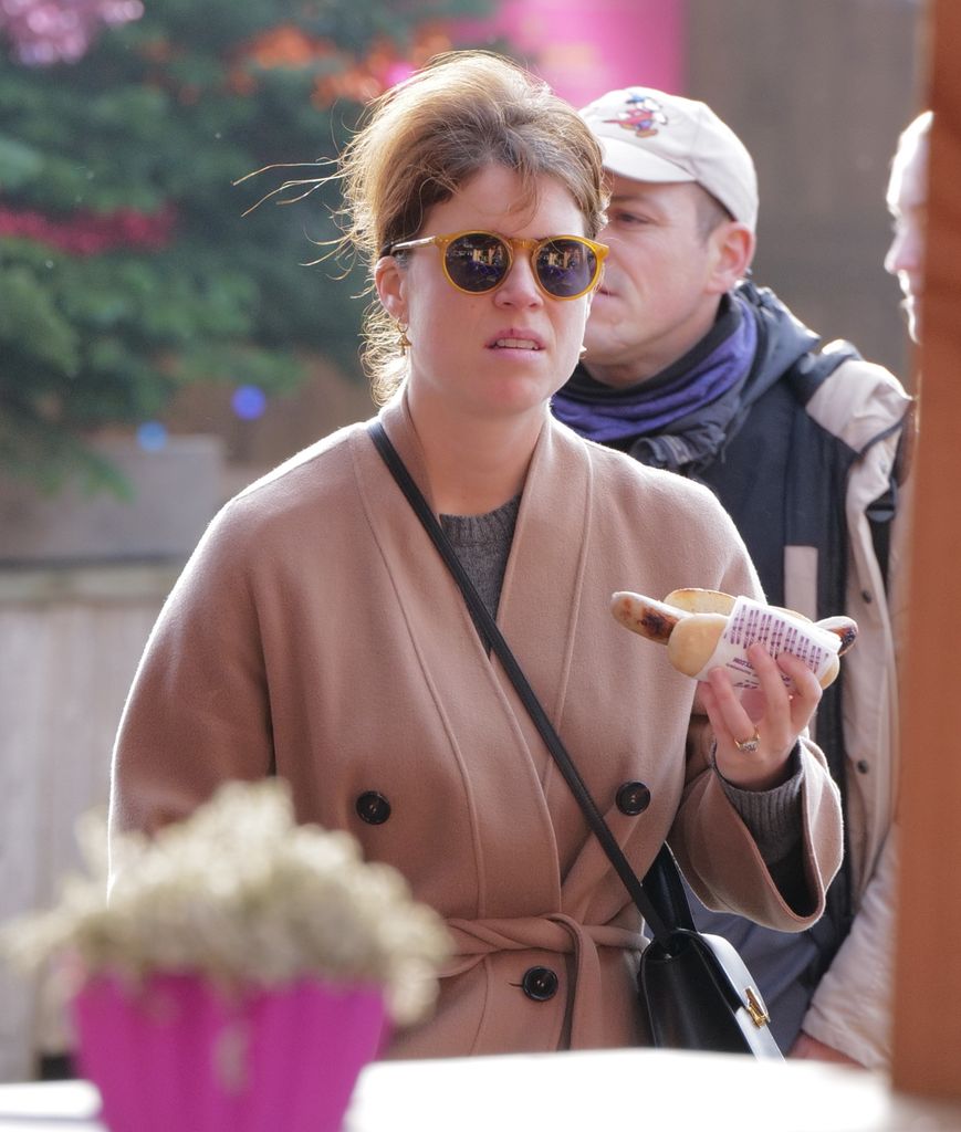 Princess Eugenie takes the family to Hyde parks Winter Wonderland for a fun day on the rides. Eugenie  pulls some funny faces as her friend films her on the childrenâs rides , then treats them to some hot dogs n pizza, followed off by some sweet treats .