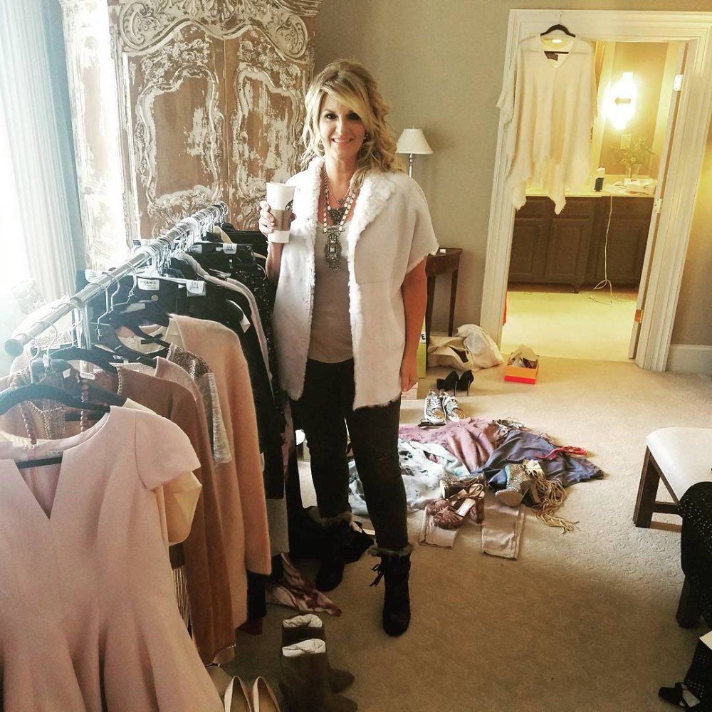trisha yearwood inside bedroom at home tennessee