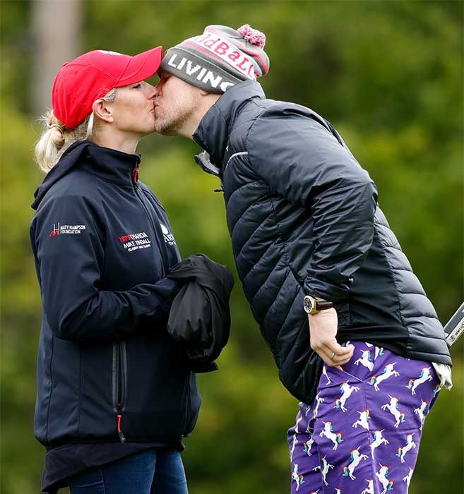 zara mike kiss golf