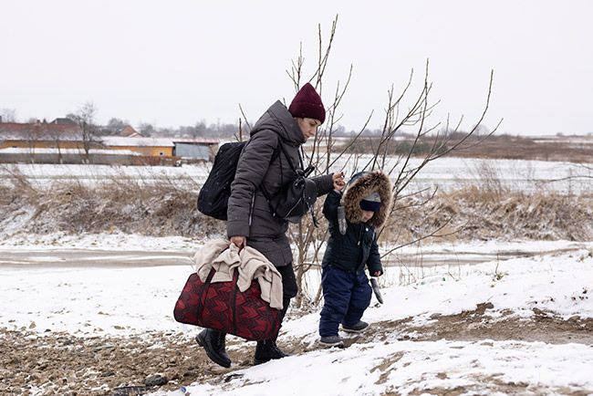 Ukraine refugee and child