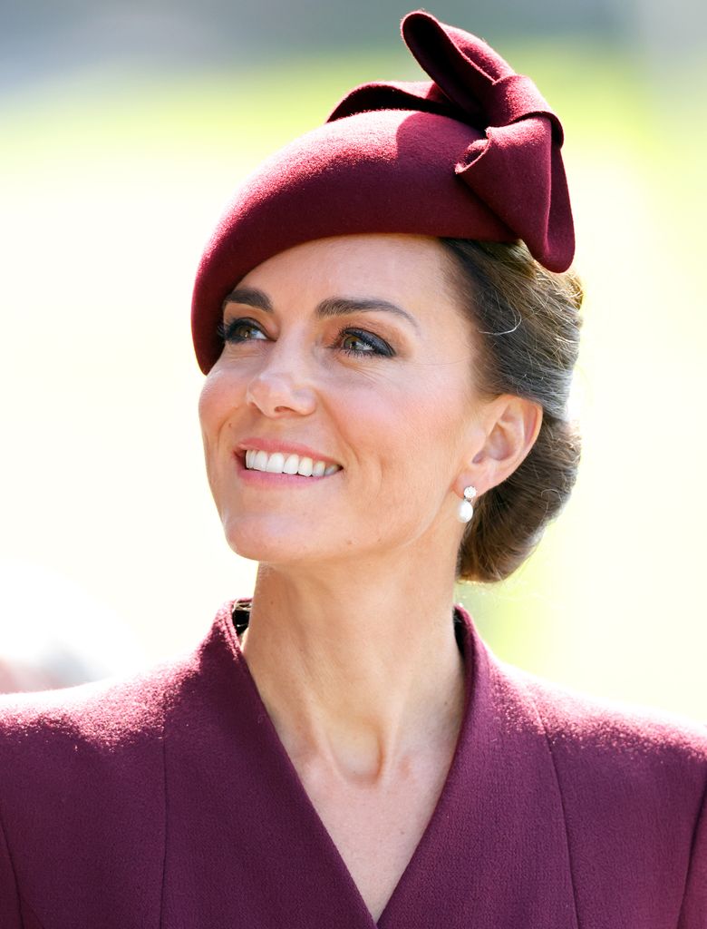 Kate Middleton looks 'self-soothing' yet 'hopeful' in new photo amid ...