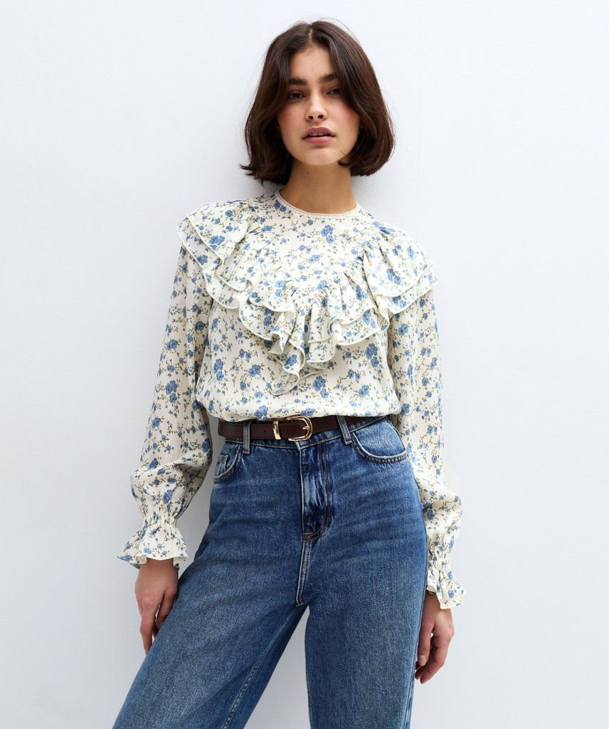 New Look's floral £29.99 top looks very similar to Cat's Mint Velvet design