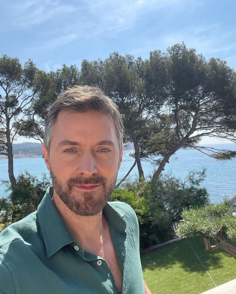 Richard Armitage selfie in Marseille, France, where he filmed Obsession