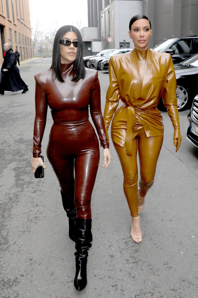 PARIS, FRANCE - MARCH 01: (EDITORIAL USE ONLY) Kourtney and Kim Kardashian attend the Balenciaga show as part of the Paris Fashion Week Womenswear Fall/Winter 2020/2021 on March 01, 2020 in Paris, France. (Photo by Pierre Suu/Getty Images)
