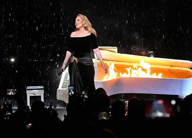 Adele's only concert dress has 10,000 Swarovski crystals