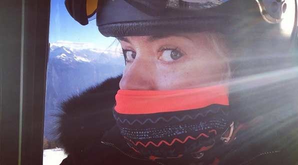 5 Holly Willoughby skiing